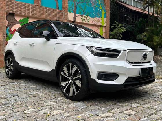VOLVO XC40 P8 RECHARGE ELECTRIC BEV PURE AWD